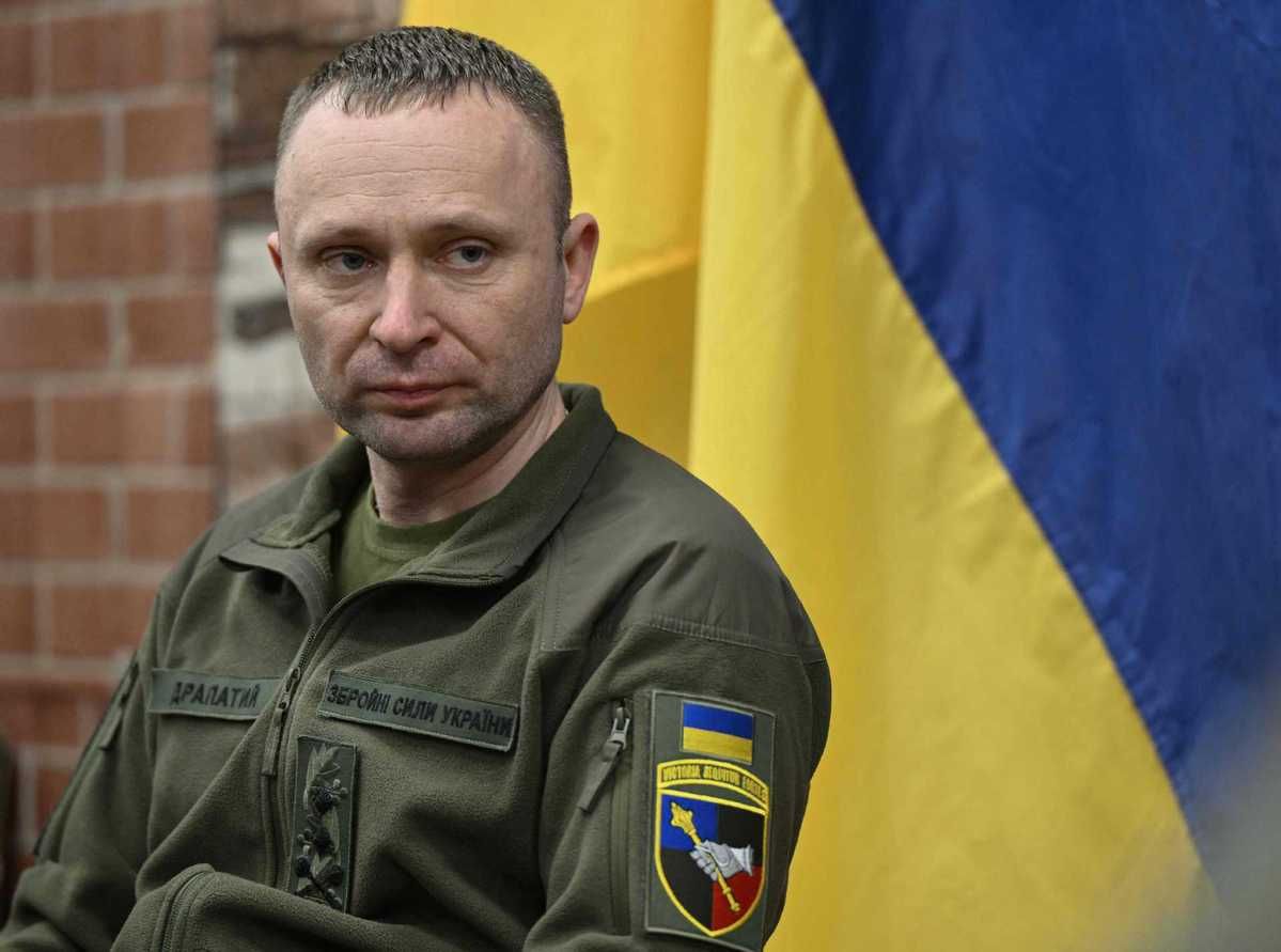 Ukraine replaces top military commander