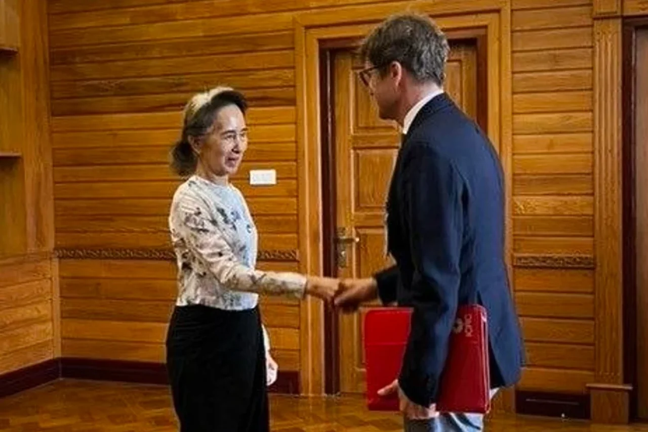 罕见曝光!缅甸军方放出昂山素季照片