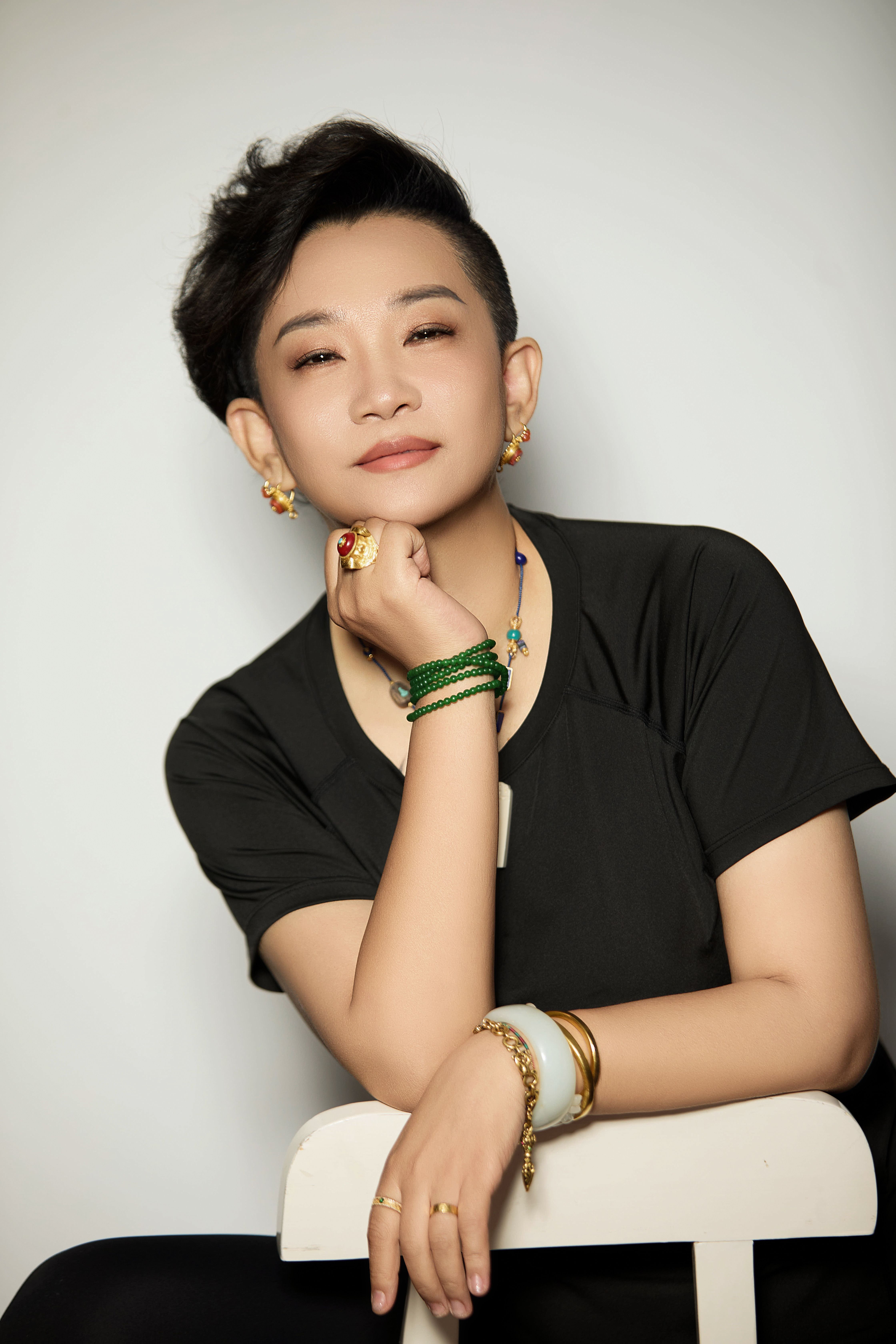关于聘请秦沁女士担任亚太智库文化艺术委员会理事的公告
