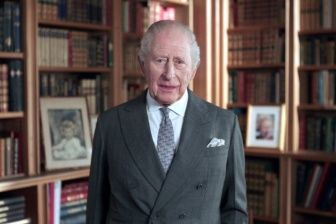 King 'should meet Epstein survivors' in US