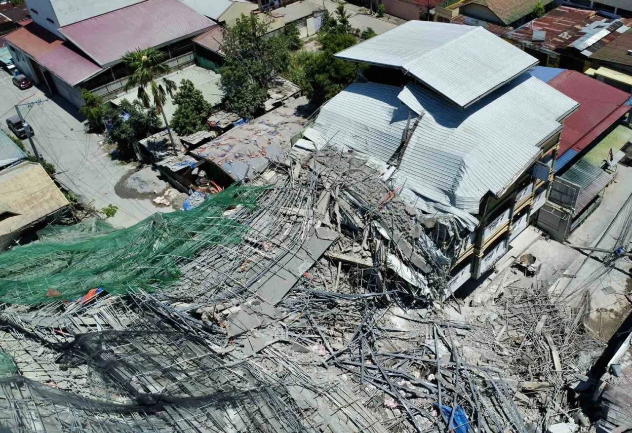 菲律宾工地坍塌事故遇难人数升至3人,17人失联