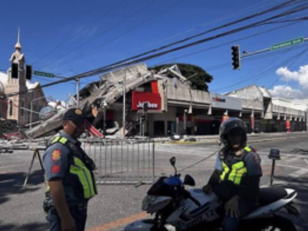 菲律宾发生7.8级地震，造成12人死亡