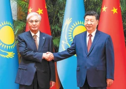 Xi calls for strengthening relations with Kazakhstan