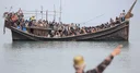 载有罗兴亚难民船只在缅甸附近海域倾覆,已造成500多人死亡