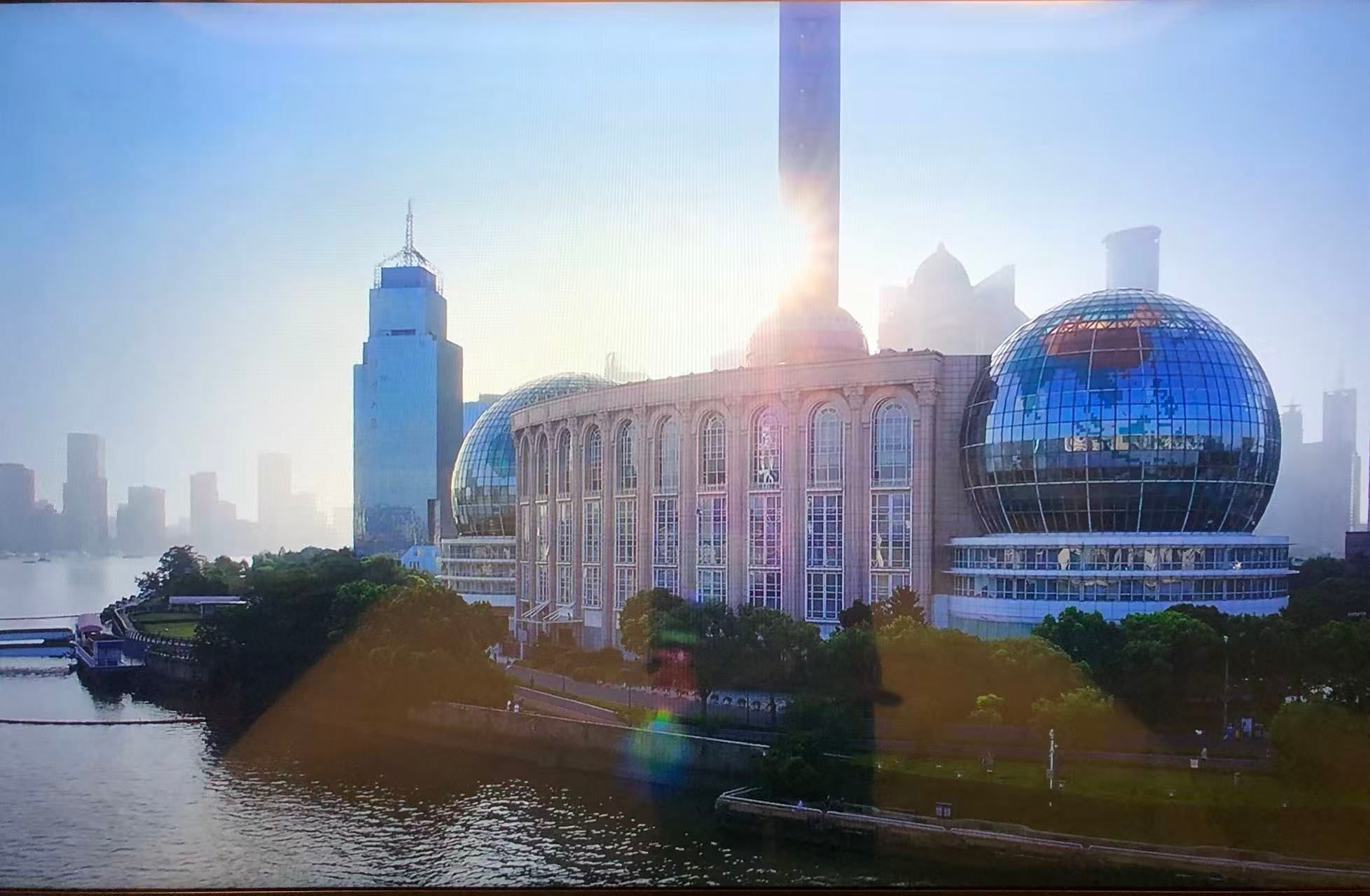 亚太日报“上海样本”：深耕公共外交构建全球化经贸服务闭环