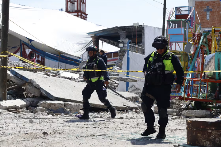 墨西哥节日烟花爆竹爆炸，至少10人死亡64人受伤